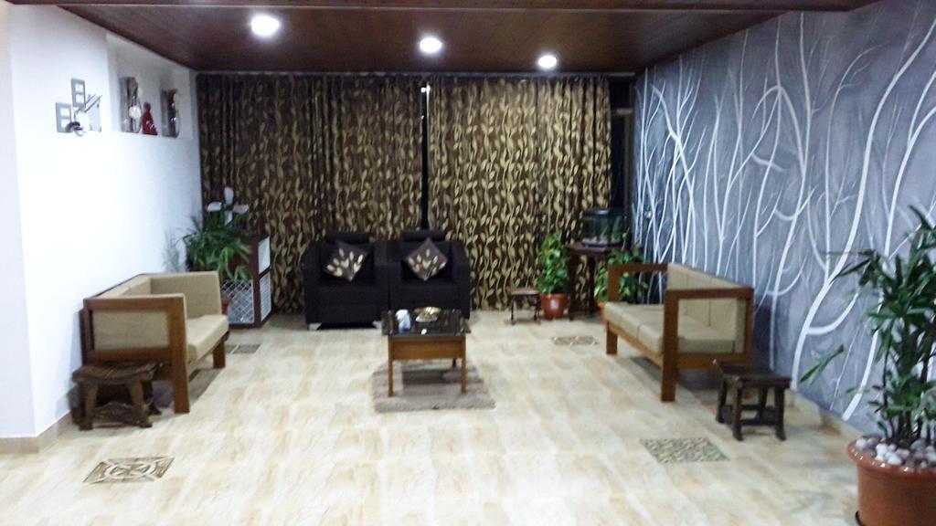 Hotel Mudra Midtown Suites & Rooms Kalasa Exterior foto
