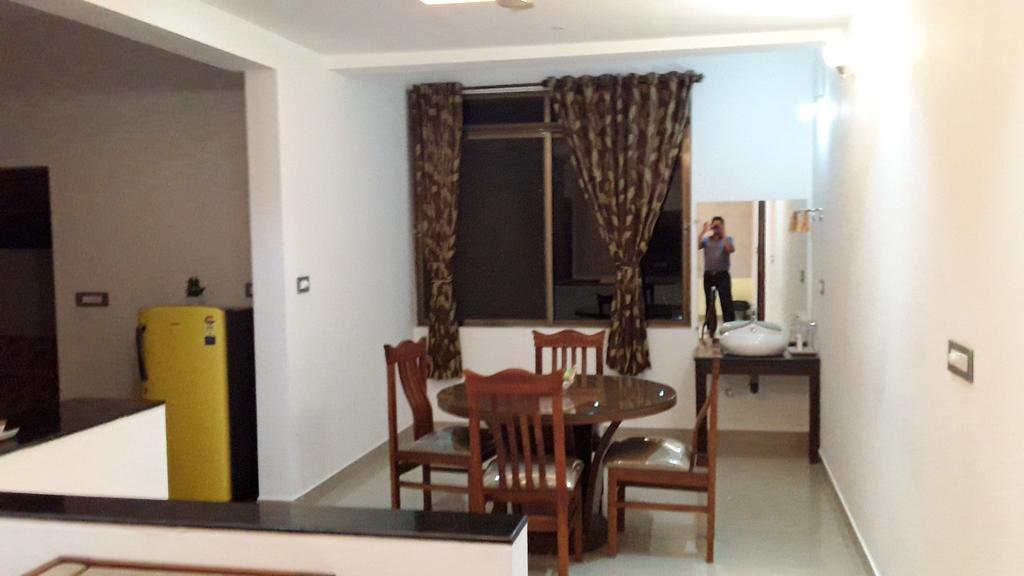 Hotel Mudra Midtown Suites & Rooms Kalasa Exterior foto