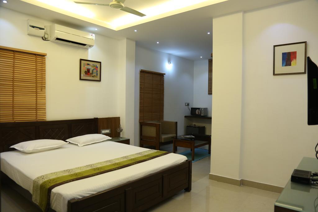 Hotel Mudra Midtown Suites & Rooms Kalasa Exterior foto