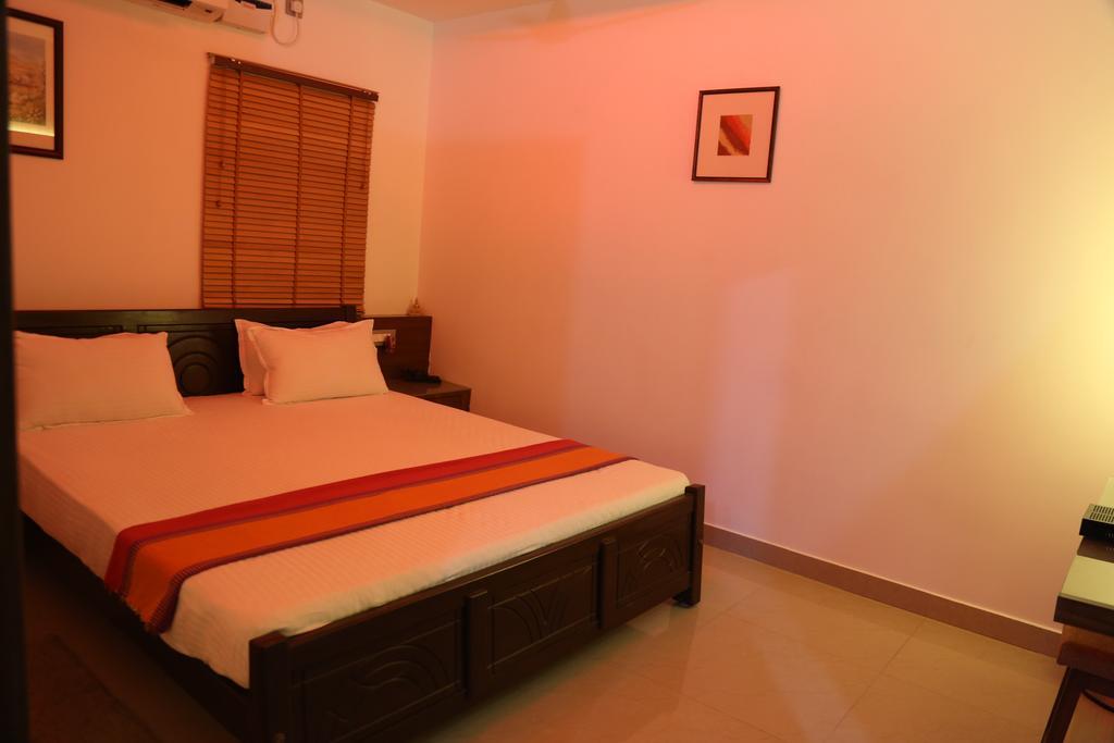Hotel Mudra Midtown Suites & Rooms Kalasa Exterior foto